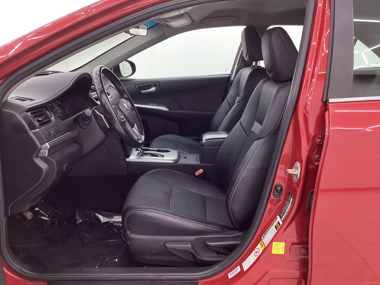 Vehicle image 12 of 45