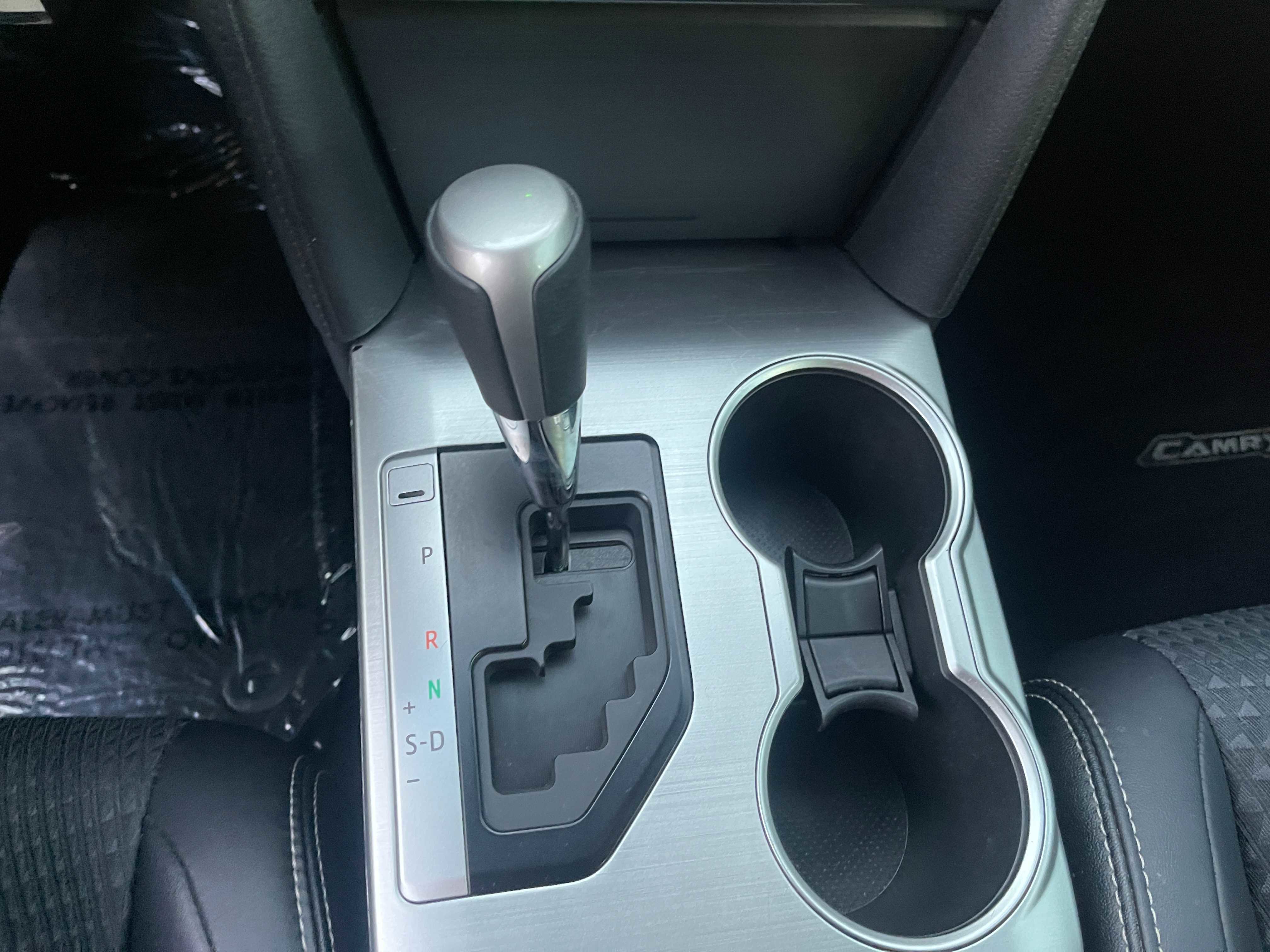 Vehicle image 19 of 23