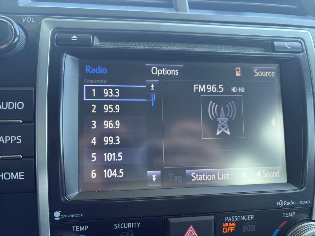 Vehicle image 12 of 27