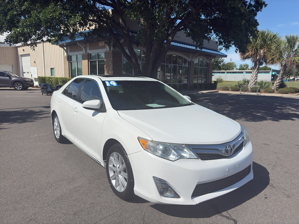 Vehicle image 3 of 27