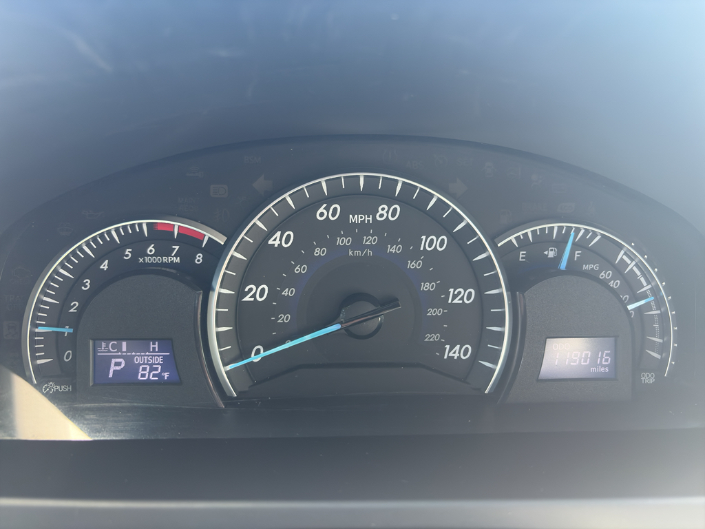 Vehicle image 10 of 27