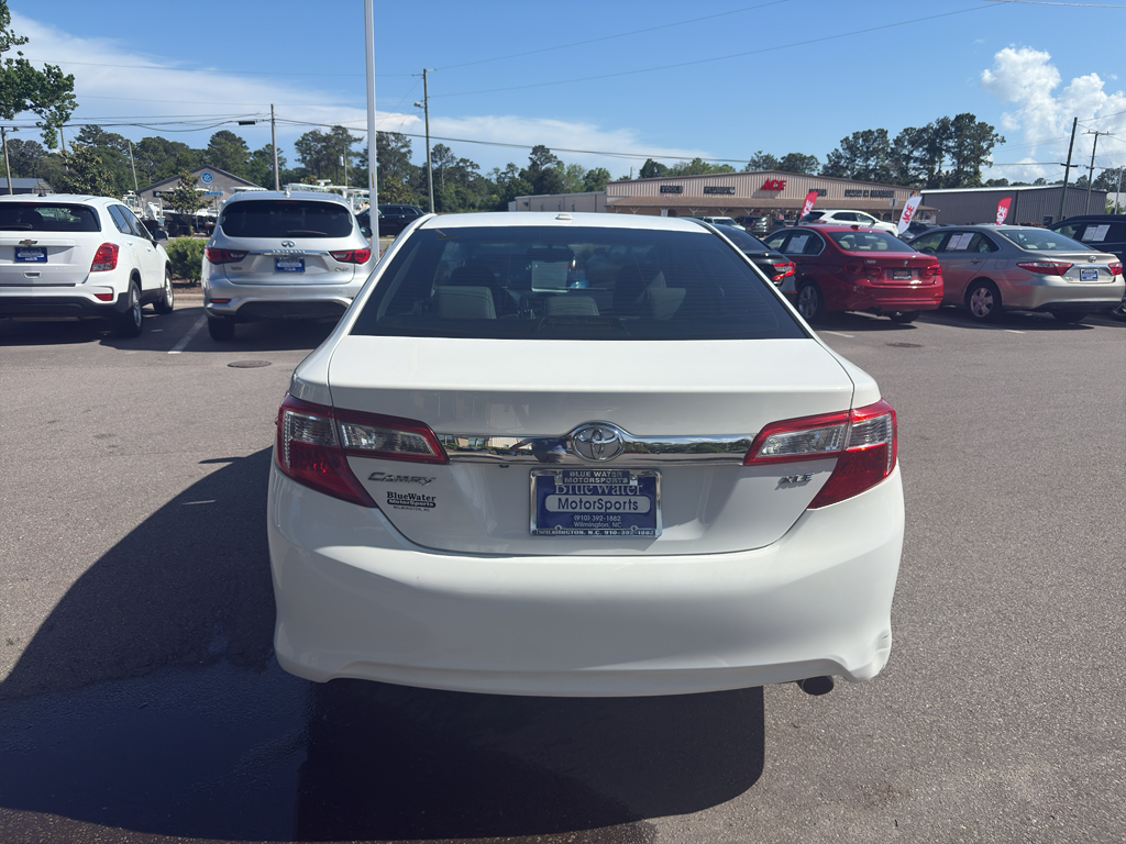 Vehicle image 6 of 27