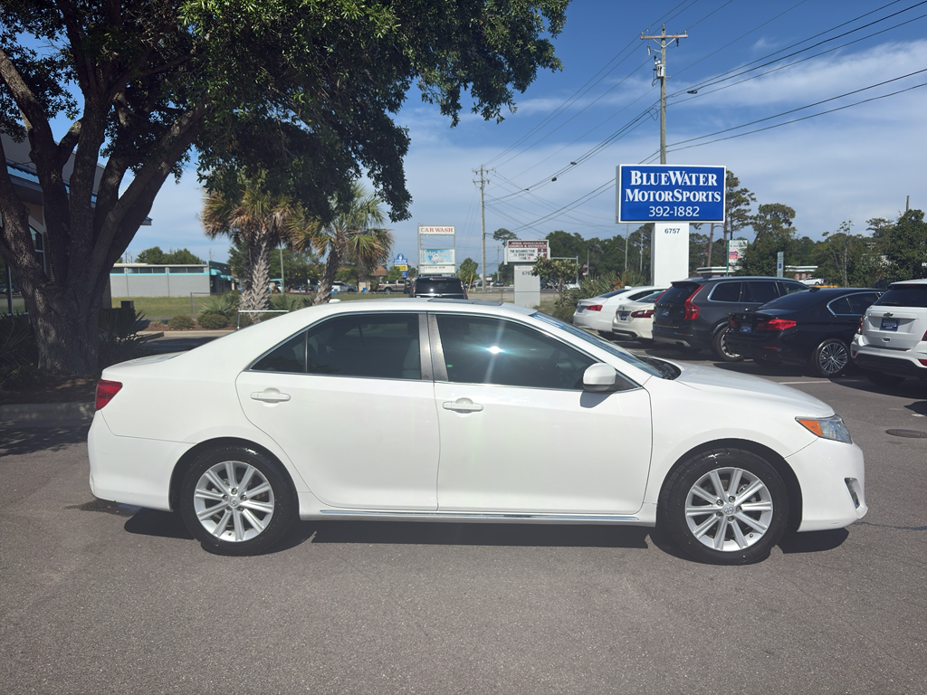 Vehicle image 4 of 27