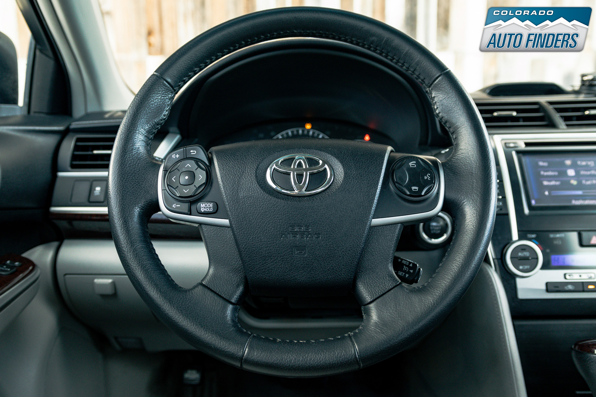 Vehicle image 13 of 28