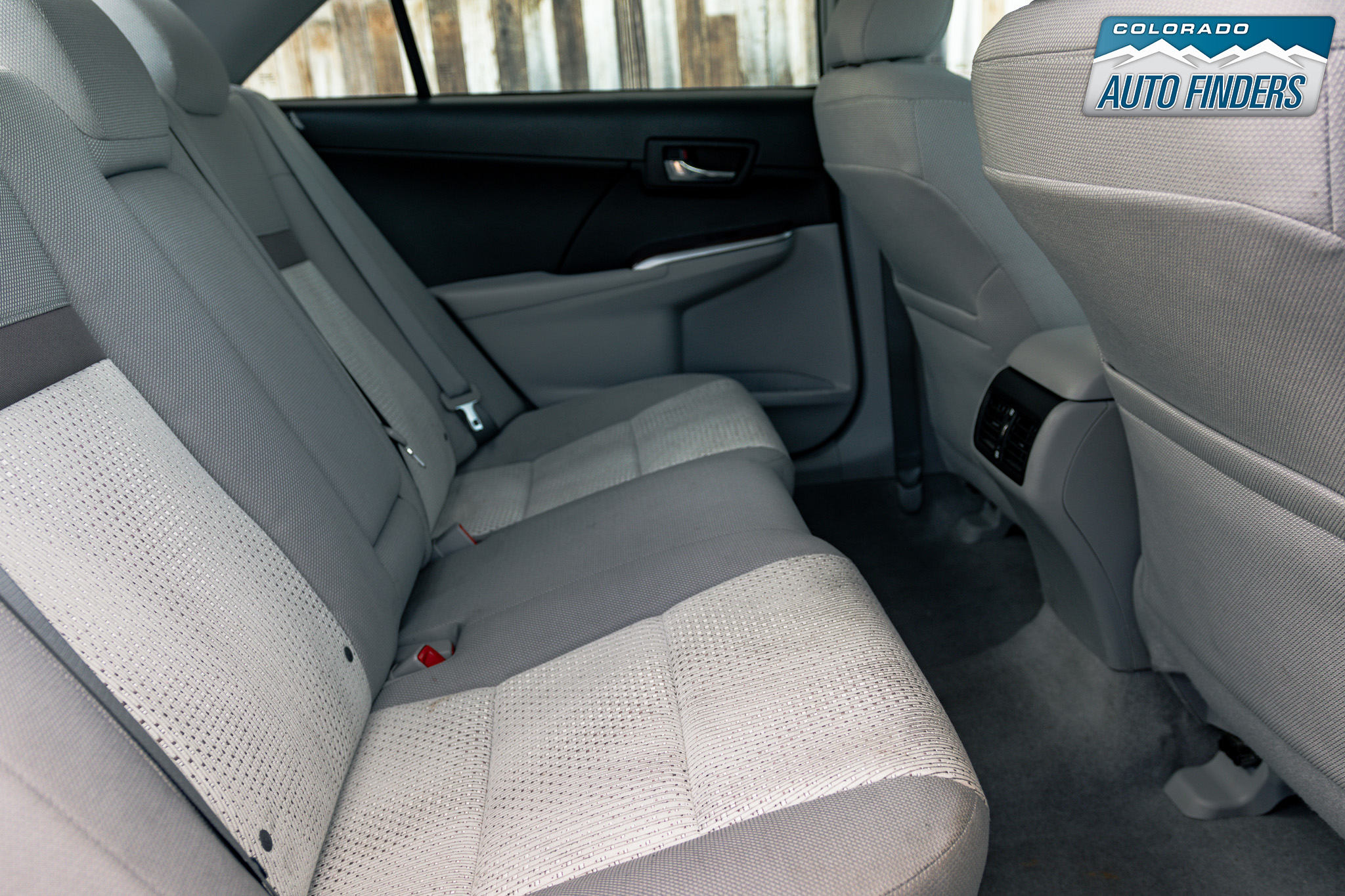 Vehicle image 23 of 28