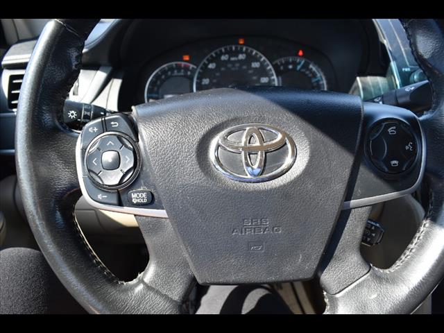 Vehicle image 15 of 17