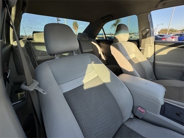 Vehicle image 10 of 36