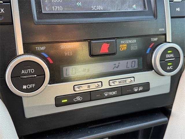 Vehicle image 22 of 36