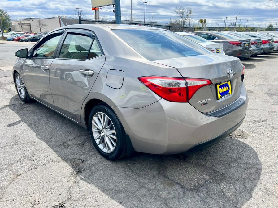 Vehicle image 8 of 14