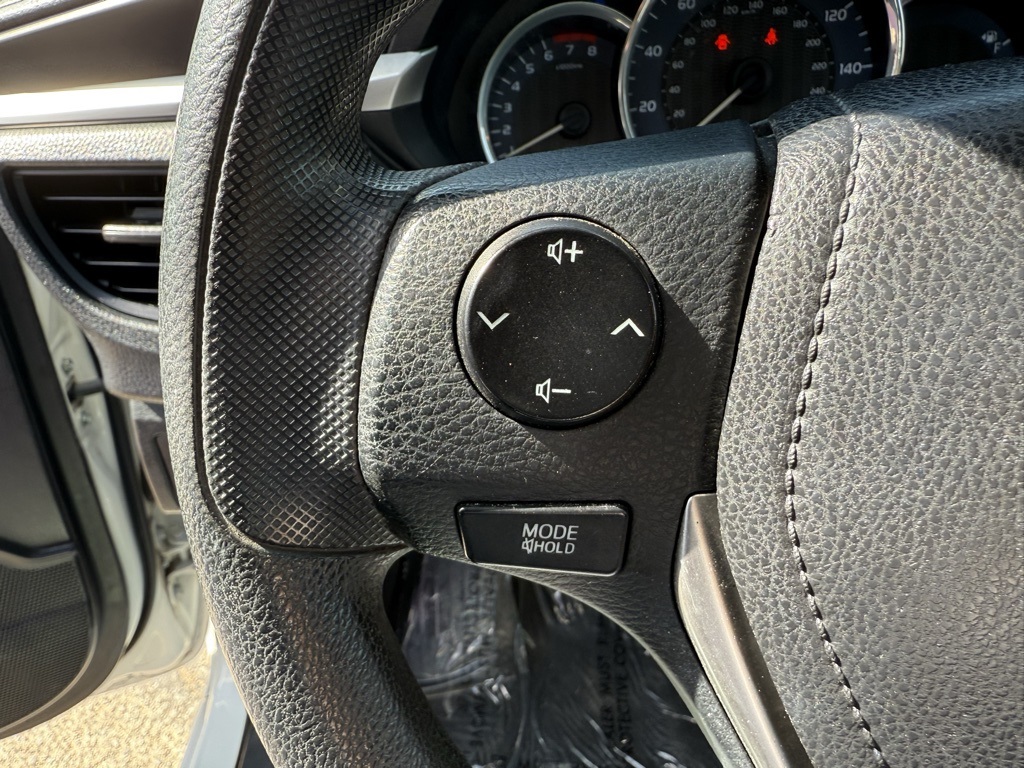 Vehicle image 16 of 34