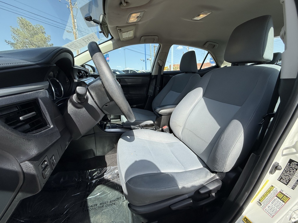 Vehicle image 13 of 34