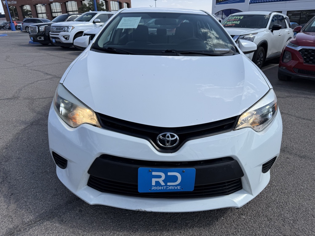Vehicle image 8 of 34