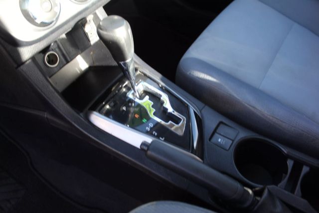 Vehicle image 15 of 19