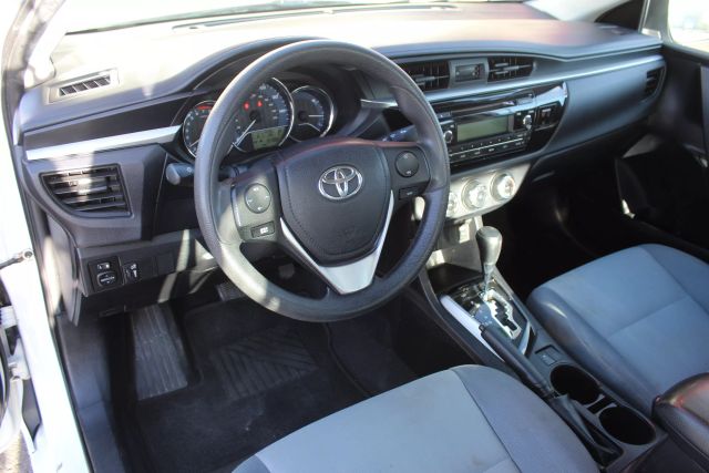 Vehicle image 6 of 19