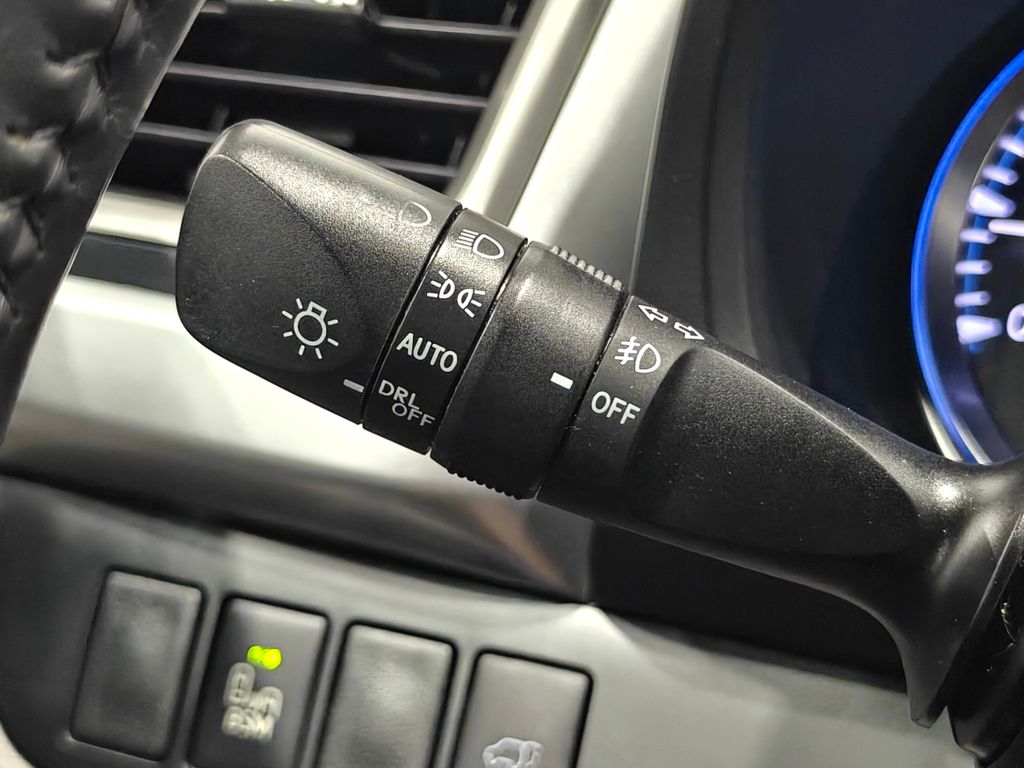 Vehicle image 49 of 66
