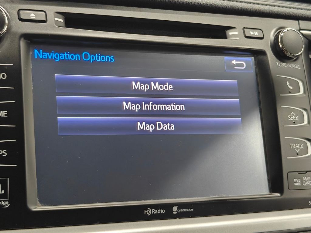 Vehicle image 41 of 66