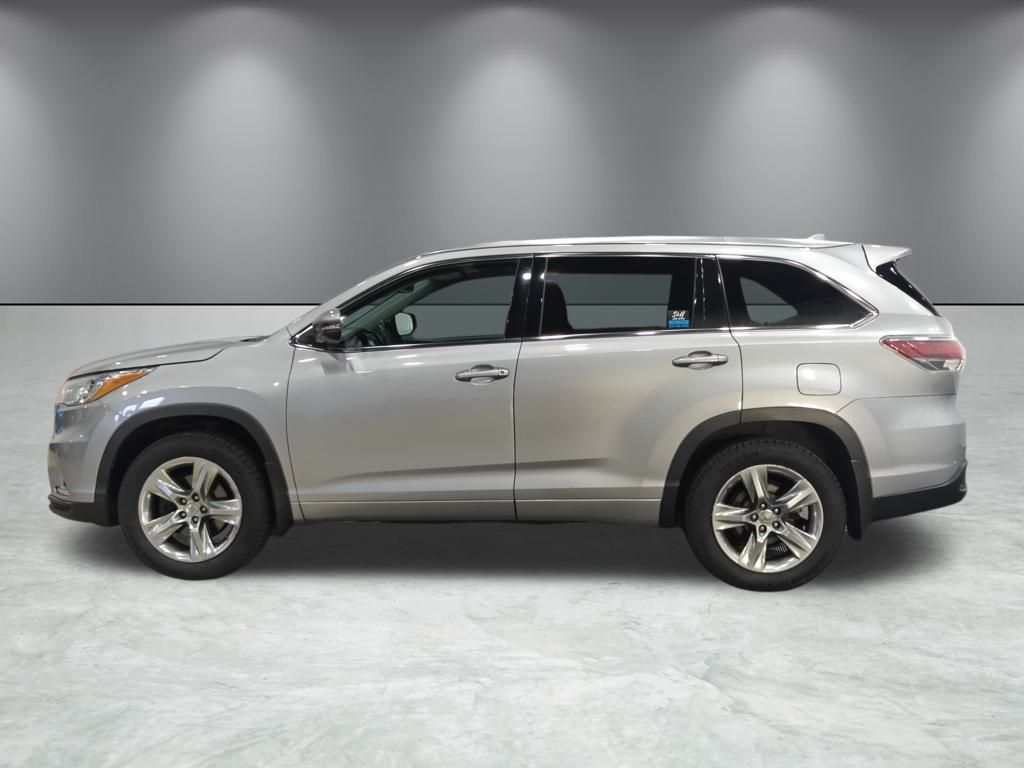 Vehicle image 9 of 66