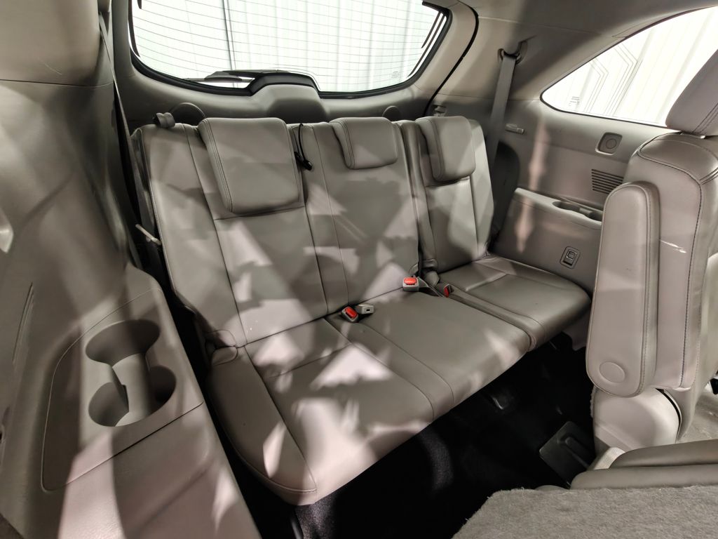 Vehicle image 26 of 66