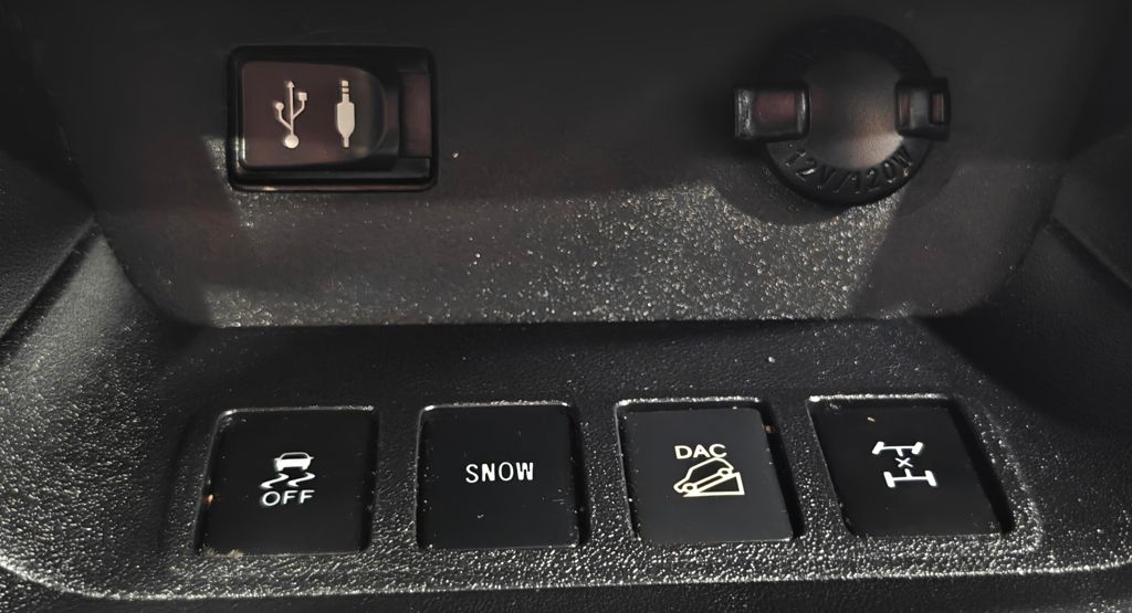 Vehicle image 20 of 66