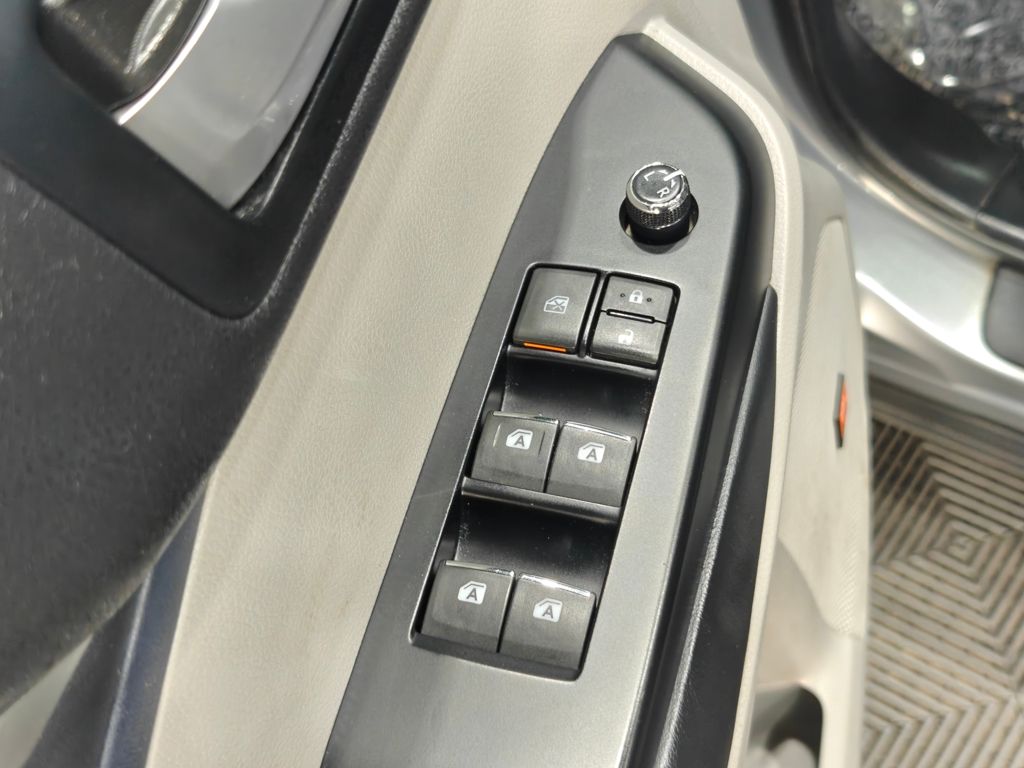 Vehicle image 56 of 66