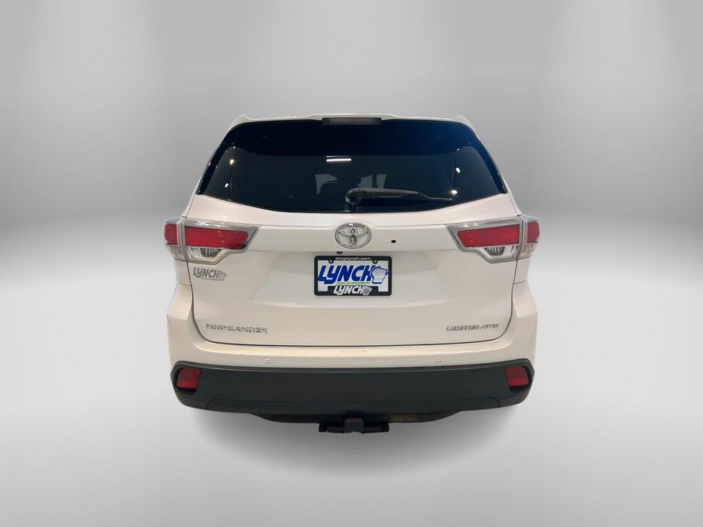 Vehicle image 10 of 43