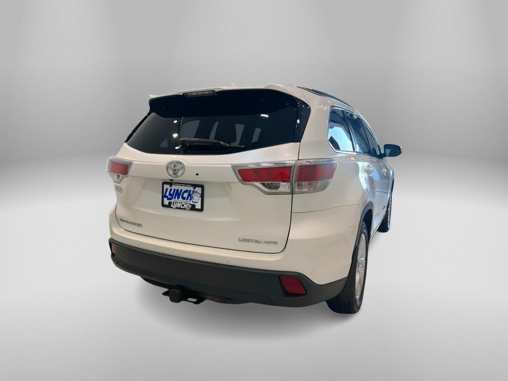 Vehicle image 6 of 43