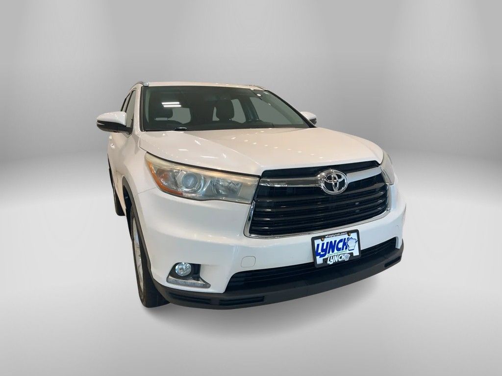 Vehicle image 4 of 43