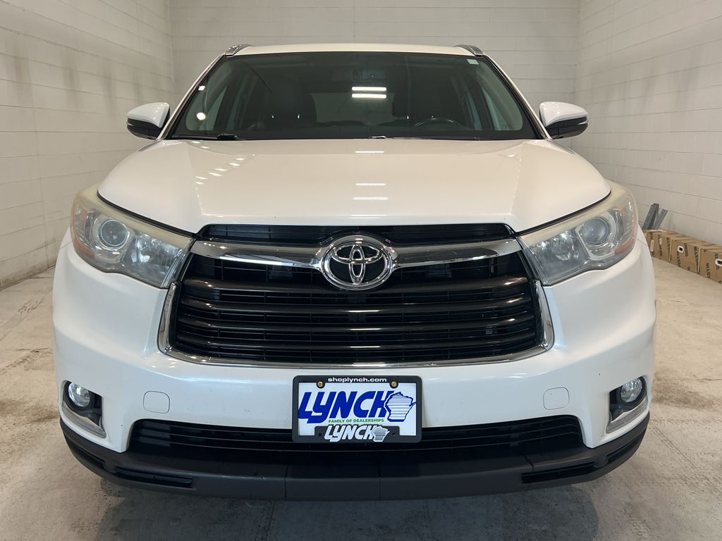 Vehicle image 3 of 43