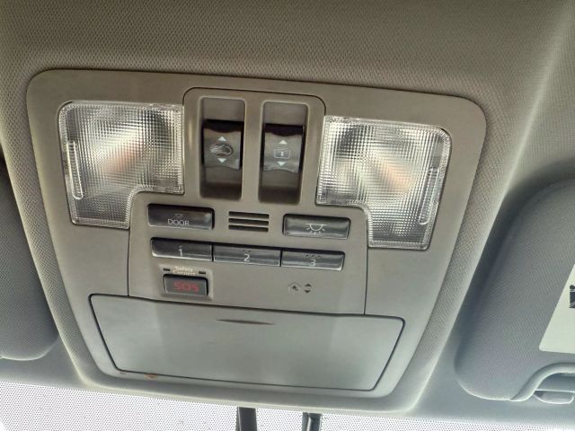 Vehicle image 24 of 36