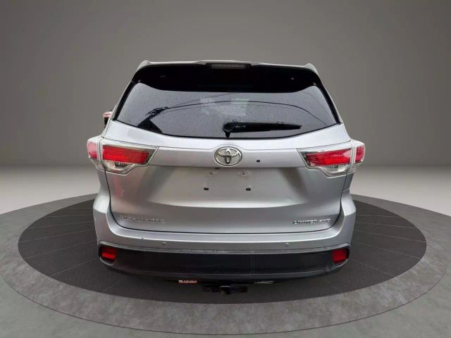 Vehicle image 6 of 36