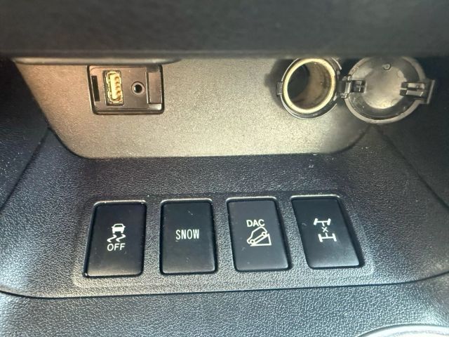 Vehicle image 7 of 23