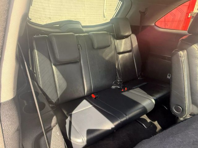 Vehicle image 16 of 23