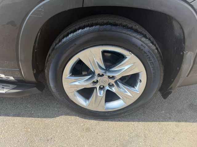 Vehicle image 5 of 23