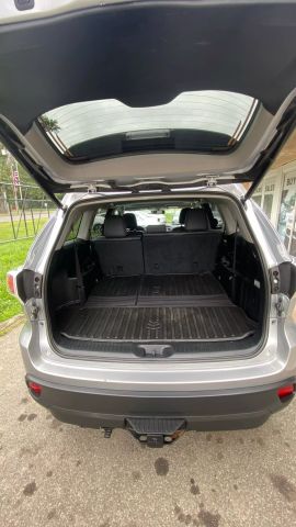 Vehicle image 24 of 38