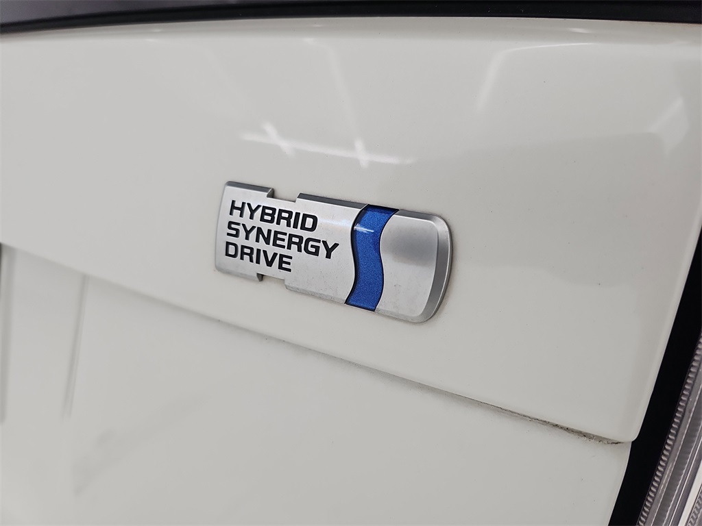 Vehicle image 42 of 45