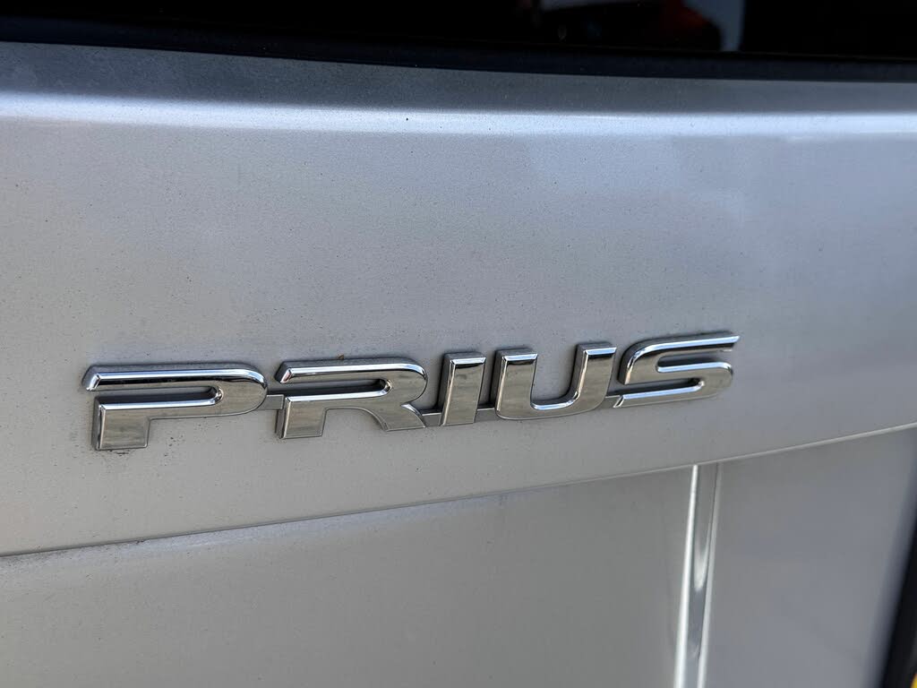 Vehicle image 9 of 32