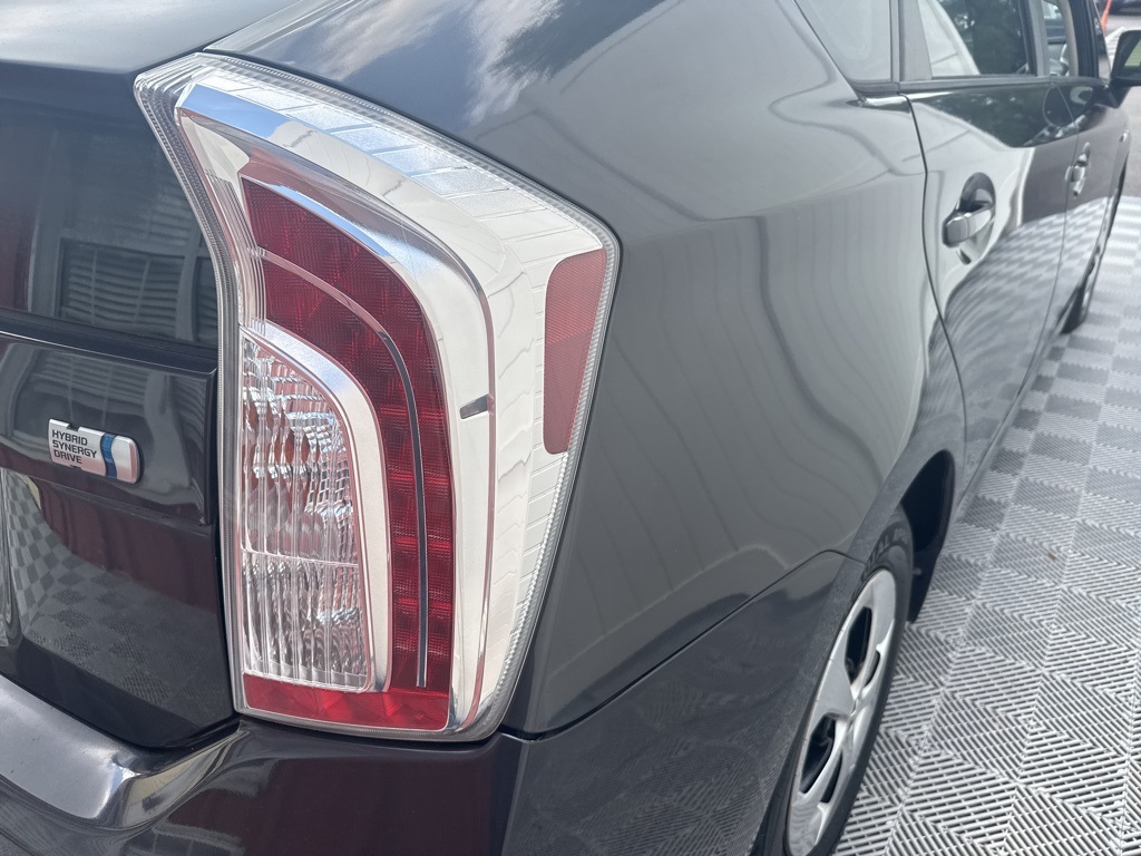 Vehicle image 28 of 59