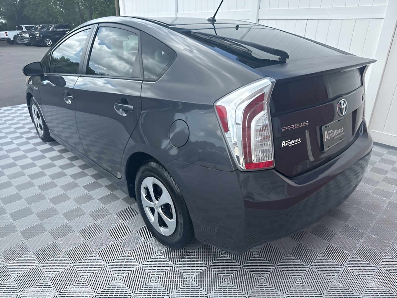Vehicle image 57 of 59