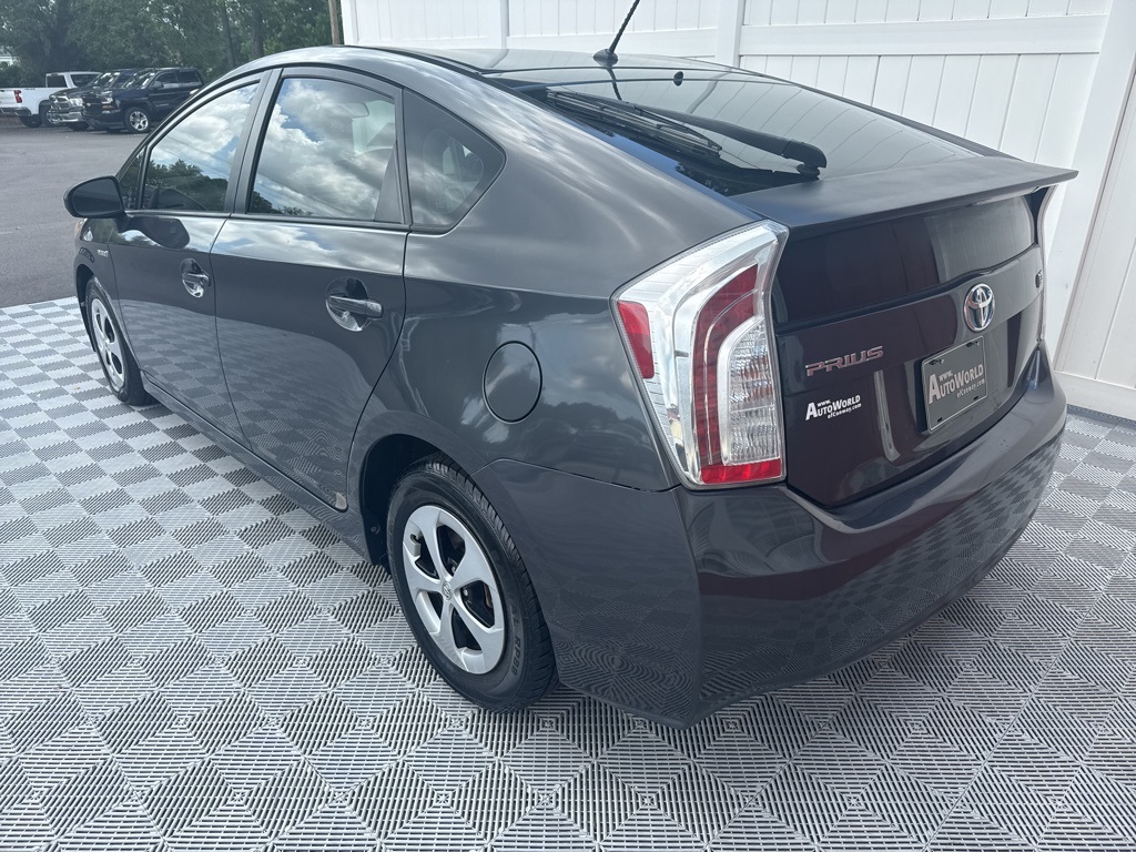Vehicle image 11 of 59