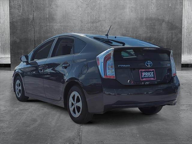 Vehicle image 7 of 33