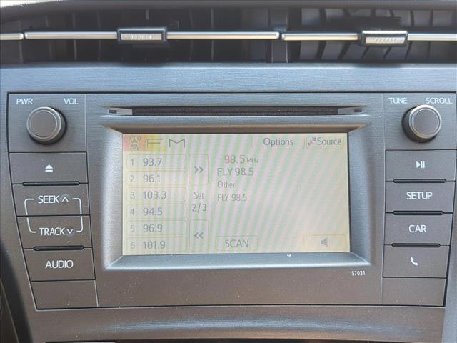 Vehicle image 14 of 33