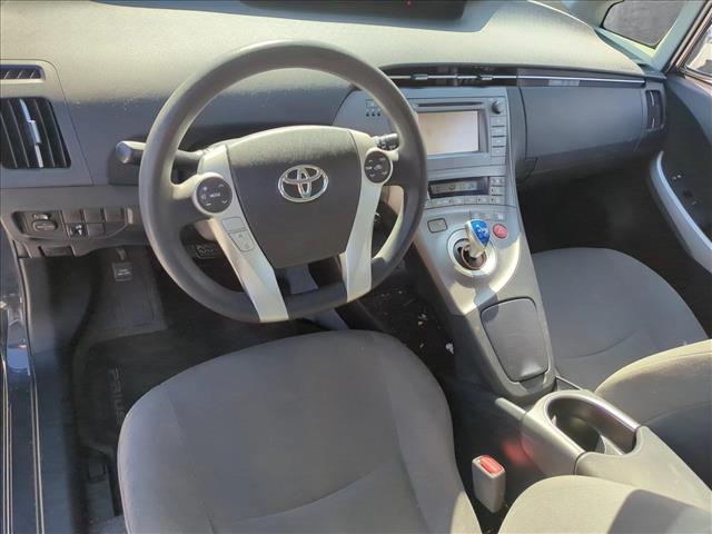 Vehicle image 9 of 33