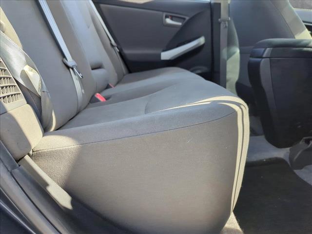 Vehicle image 23 of 33