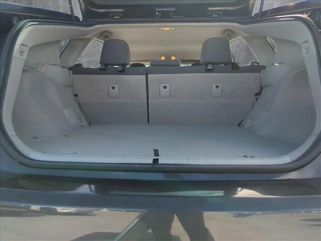 Vehicle image 22 of 33