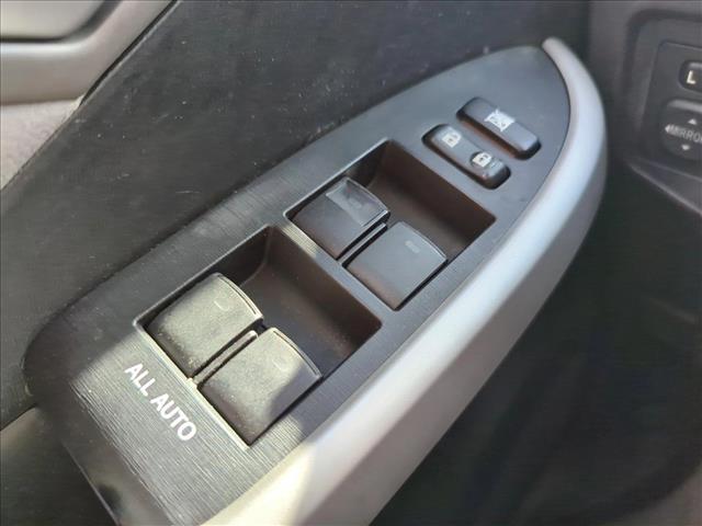 Vehicle image 17 of 33
