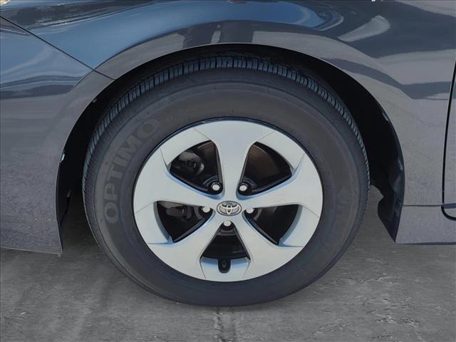 Vehicle image 24 of 33