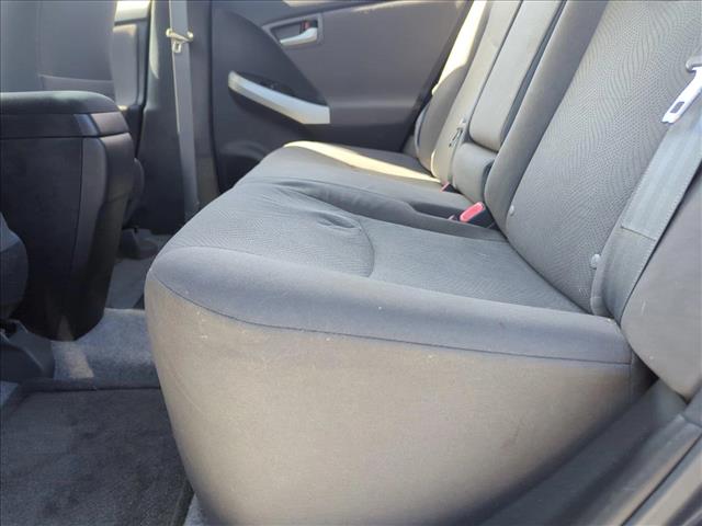 Vehicle image 21 of 33
