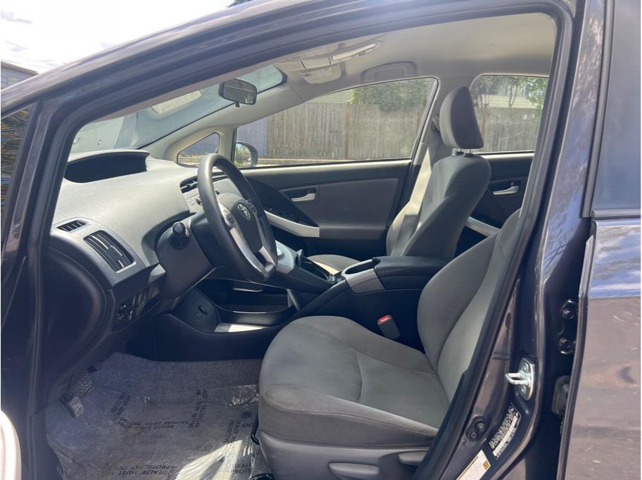 Vehicle image 7 of 25