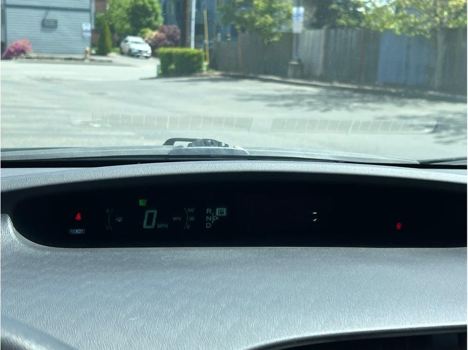 Vehicle image 12 of 25