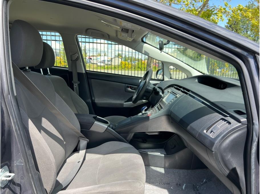 Vehicle image 23 of 25